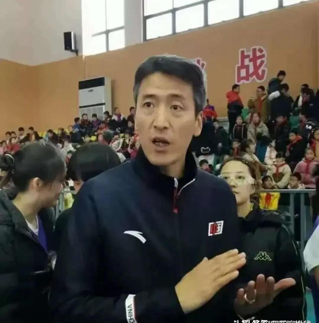秘鲁篮球超级杯决赛，利马力量队获胜