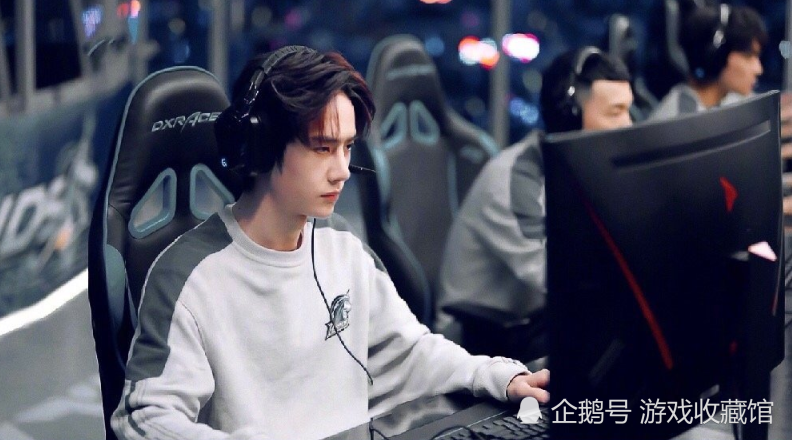 唯我独尊：羽毛球比赛选手实力抢镜的简单介绍